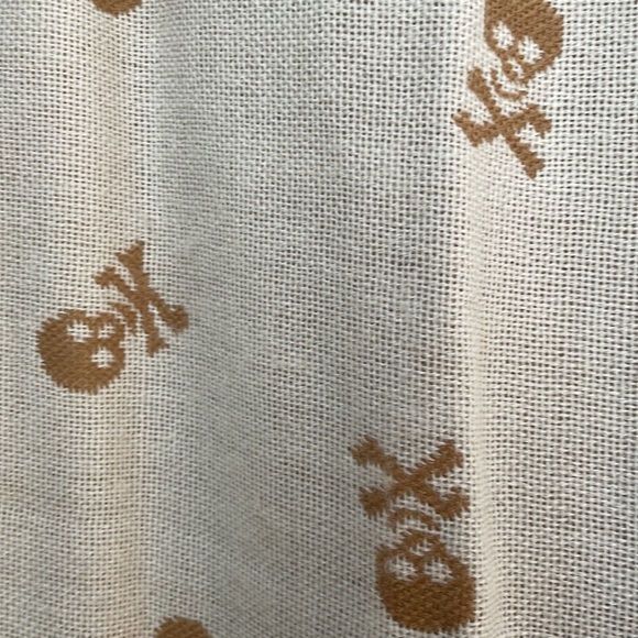 SKULL SCARF - Picture 2 of 3